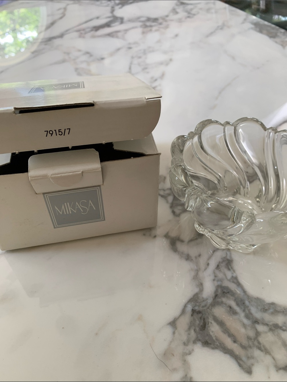 Mikasa Clear Swirl Glass Decorative Bowl